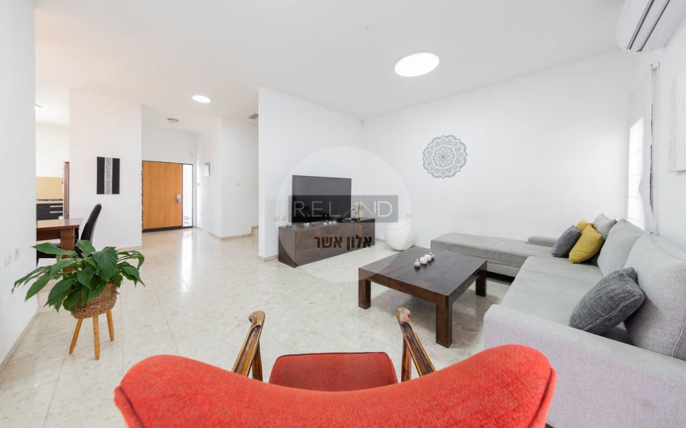 🏡    הבית שחיפשתם בעמק חפר – מרחב, שקט ואפשרויות במקום אחד🌿On Show
