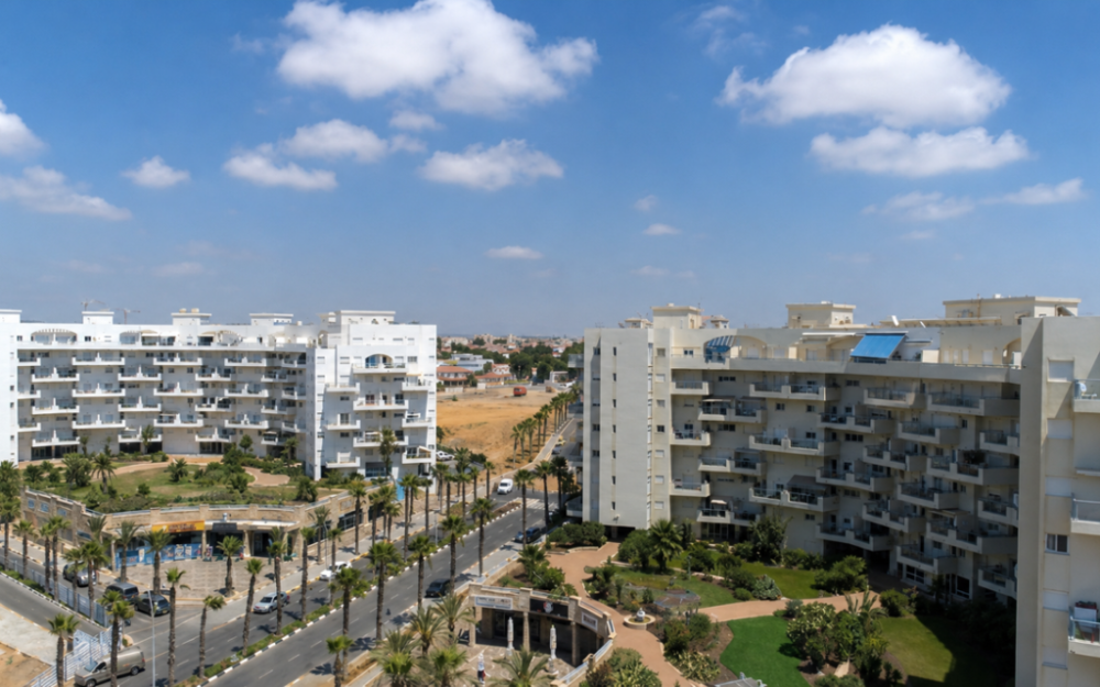 למכירה ליד הים – דירת 3 חד’ בגבעת אולגה (חדרה)– ממ”ד-מרפסת-חניה-מחסן מרחק הליכה מהים